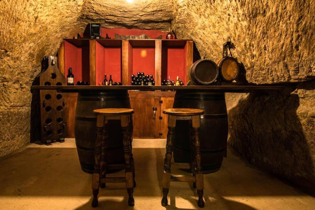Durmiendo Como Reyes En La Rioja Cihuri Exteriör bild